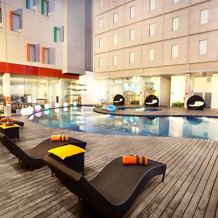 Harris Hotel & Conventions Gubeng Surabaja Exteriér fotografie