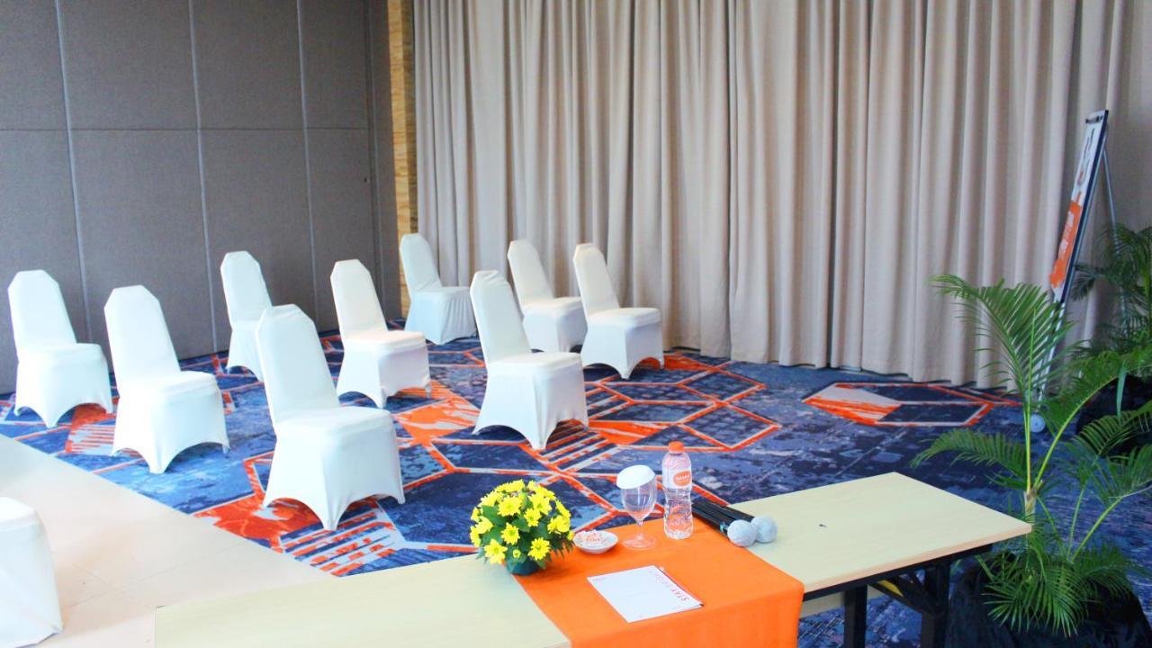 Harris Hotel & Conventions Gubeng Surabaja Exteriér fotografie